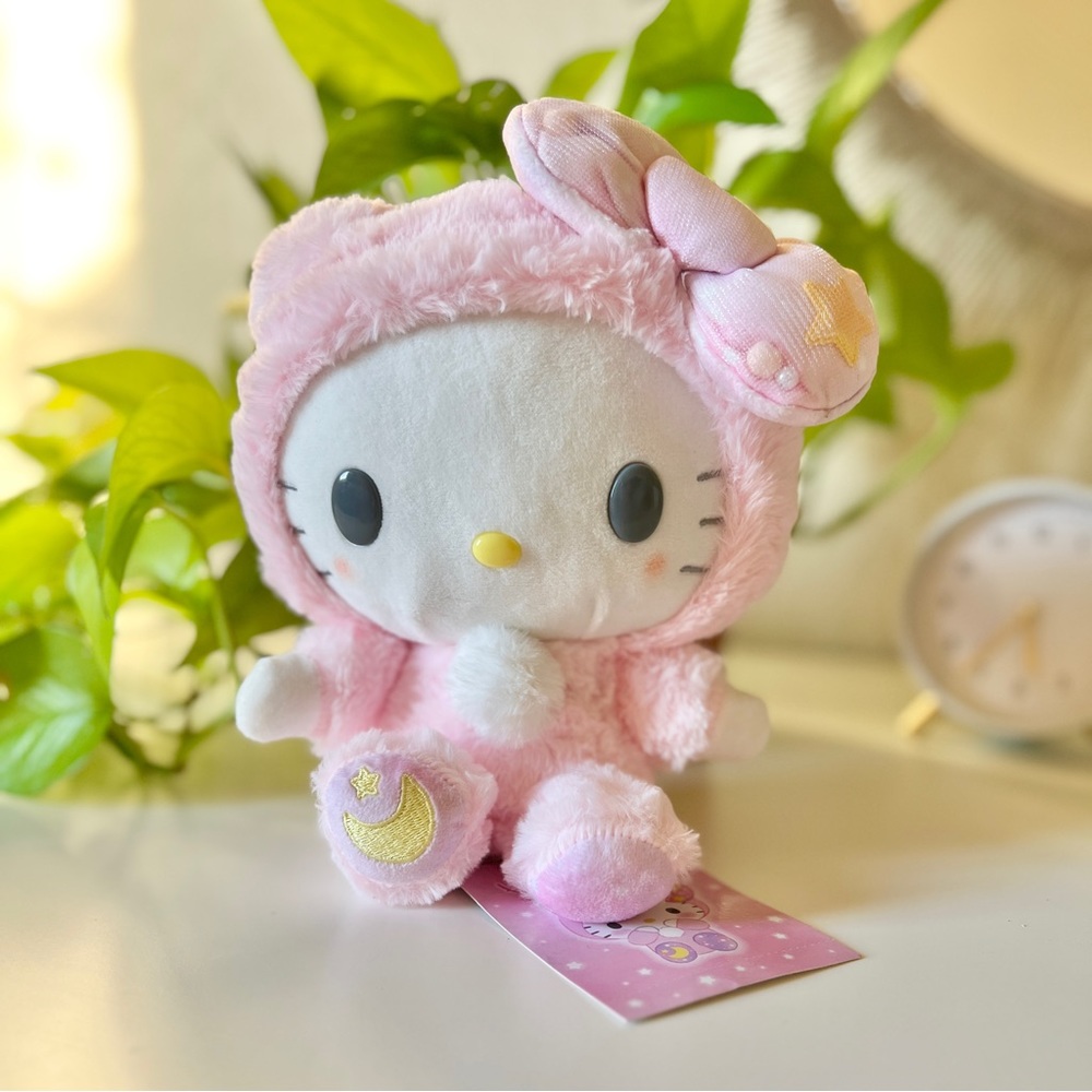 🌸 Sanrio Hello Kitty Pink Pajamas Plushy 10” (NWT) - Picture 4 of 9